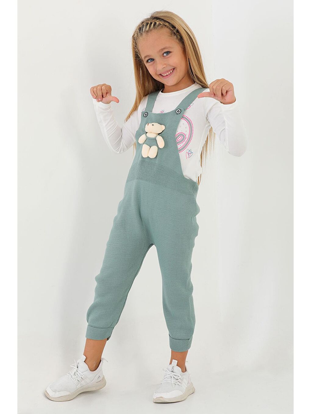 Askılı Düğmeli Önü Ayıcıklı Çağla Yeşil Renk Kız Çocuk Salopet