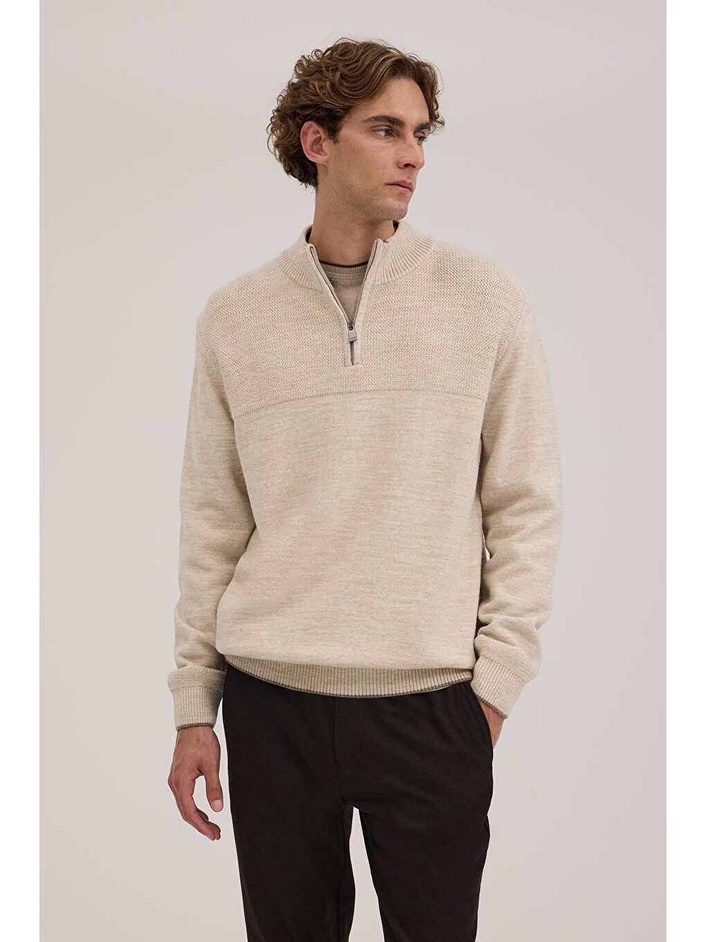 Bej Slim Fit Fermuarlı Triko Kazak