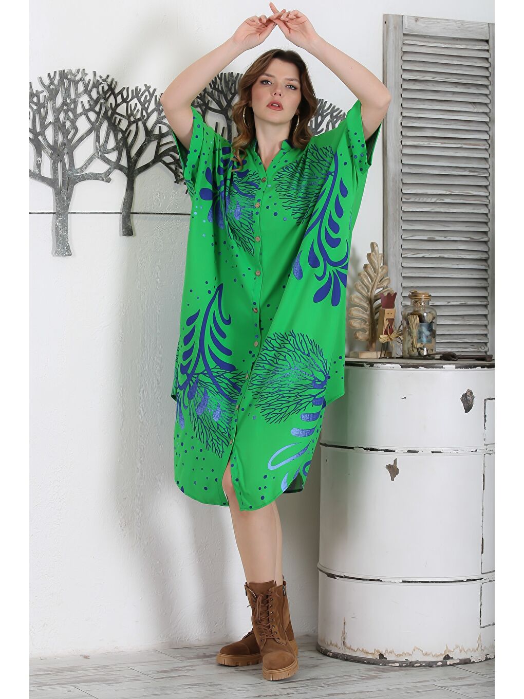 Yeşil Hakim Yaka 3/4 Kol Düğmeli Gizli Cepli Casual Oversize Dokuma Elbise 121 87-4