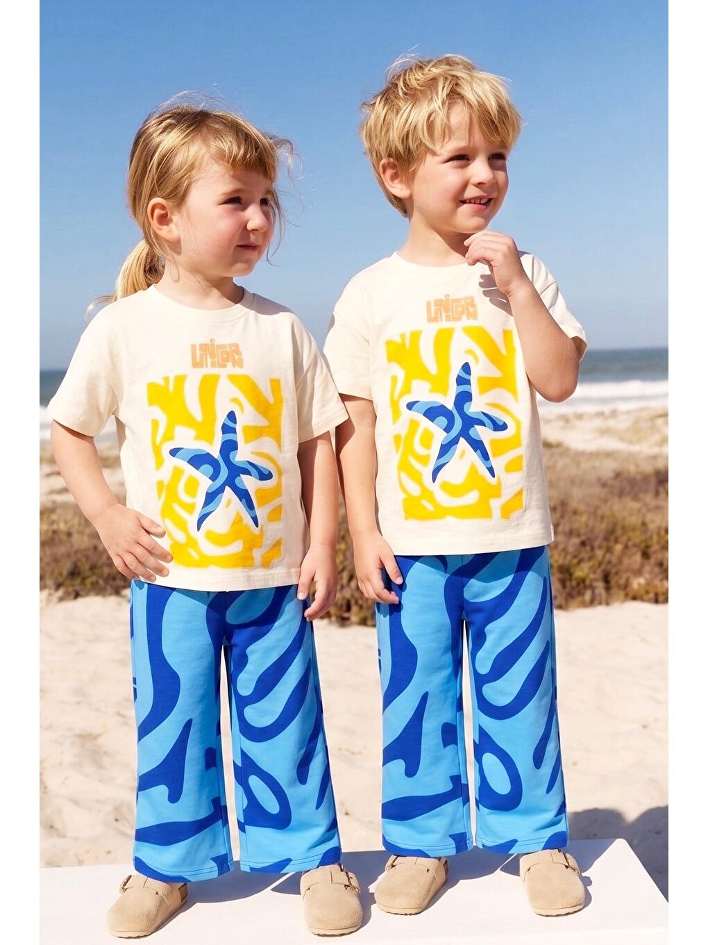 Bej Unisex Çocuk Pamuklu Bisiklet Yaka Baskılı T-Shirt Ve Mavi Eşofman Alt Üst Takım-2