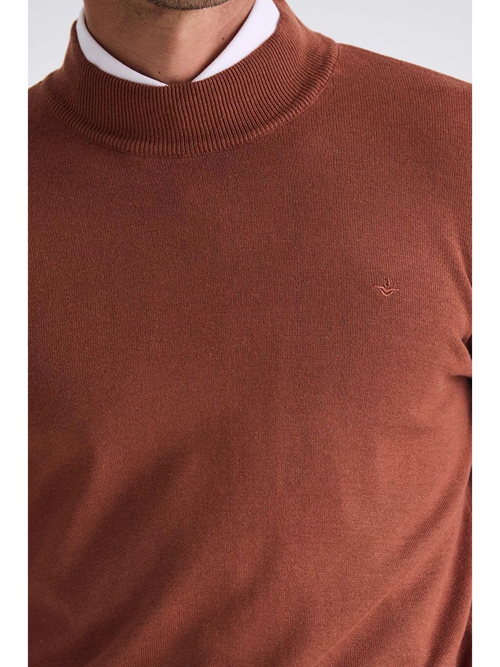 Kahverengi Tarçın Slim Fit Yarım Balıkçı Triko Kazak-2