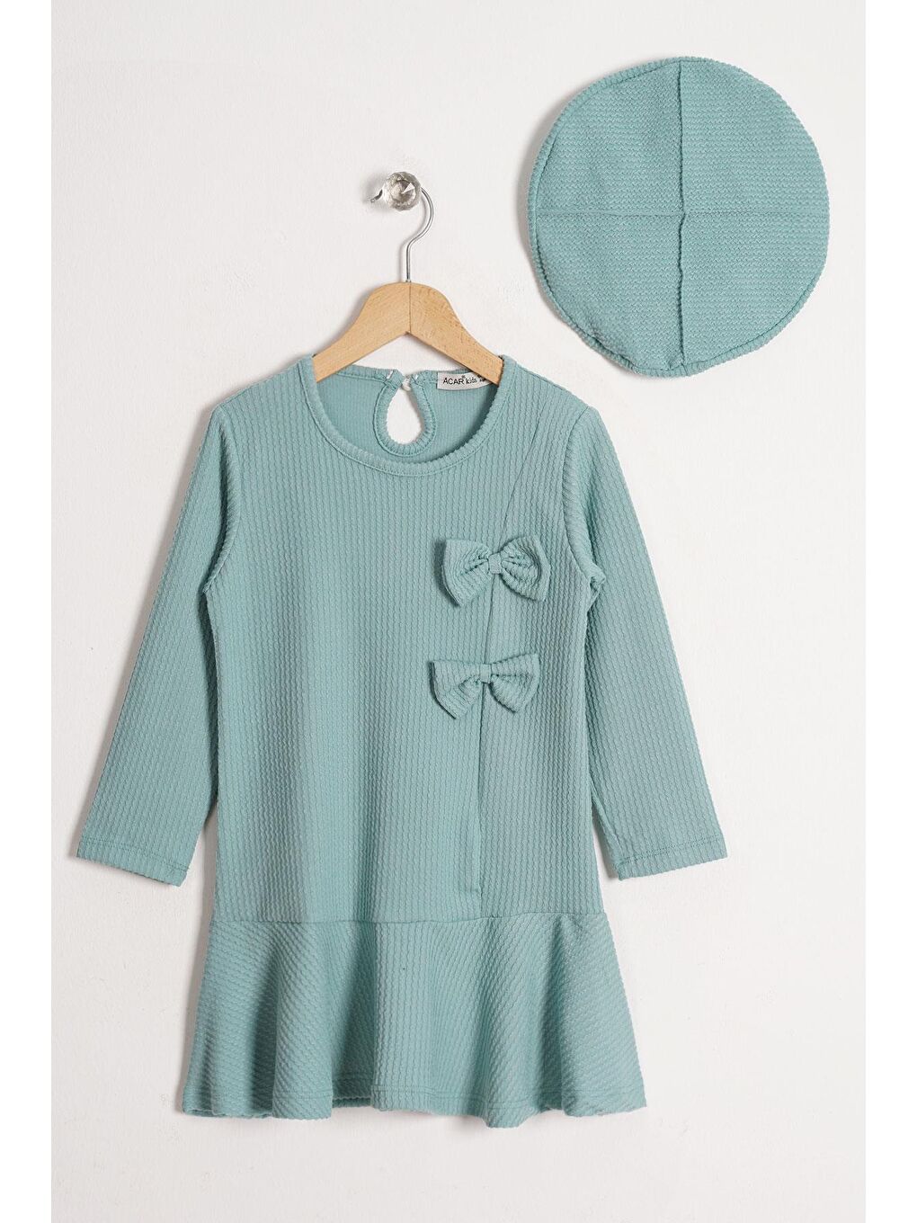 Yeşil Bisiklet Yaka Fiyonk Detaylı Şapka Aksesuarlı Çağla Renk Kız Çocuk Elbise