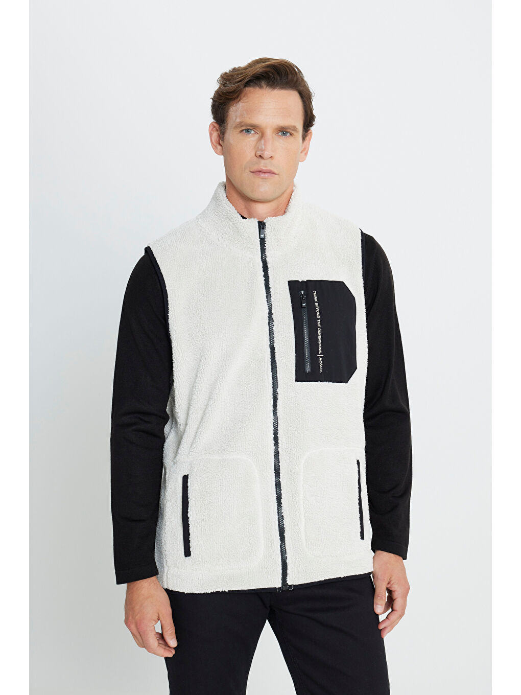 Erkek Bej Standart Fit Normal Kesim Dik Yaka Polar Yelek-2