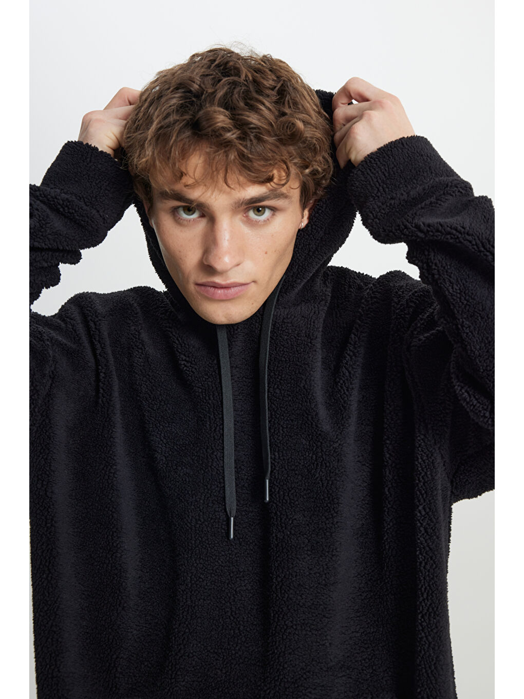 Erkek Siyah Oversize Bol Kesim Kapüşonlu Polar-4