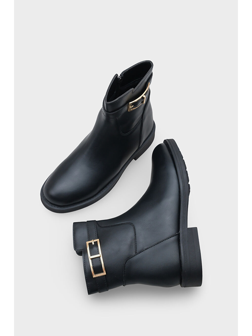 Siyah Rubi Kadın Bot-4