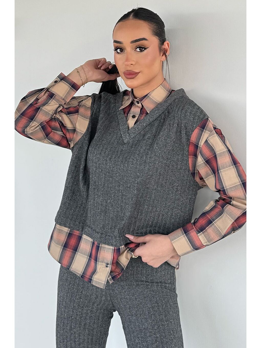 Antrasit Kadın Süveter Garnili Ekose Desenli Gömlek Bel Lastikli Pantolon İkili Takım-3