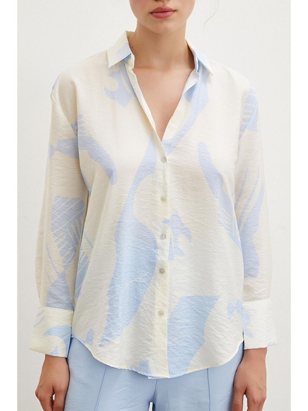 Mavi V Yaka Modal  Gömlek-1