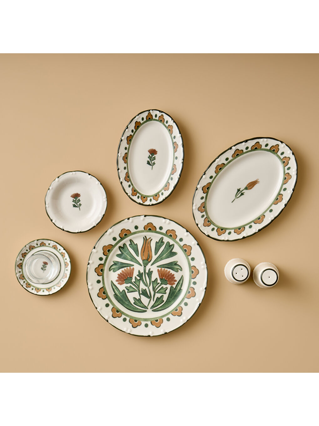 Karışık Tulip Porselen 26 Parça 6 Kişilik Kahvaltı Takımı