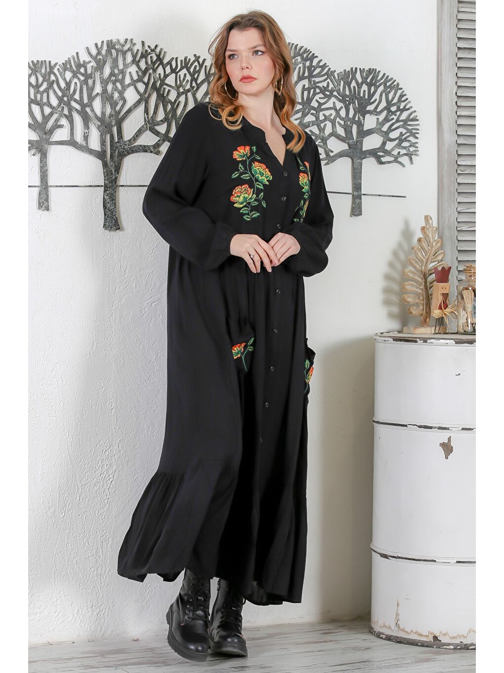 Siyah Hakim Yaka 3/4 Kol Düğmeli Nakışlı Casual Oversize Dokuma Elbise 140 58-3