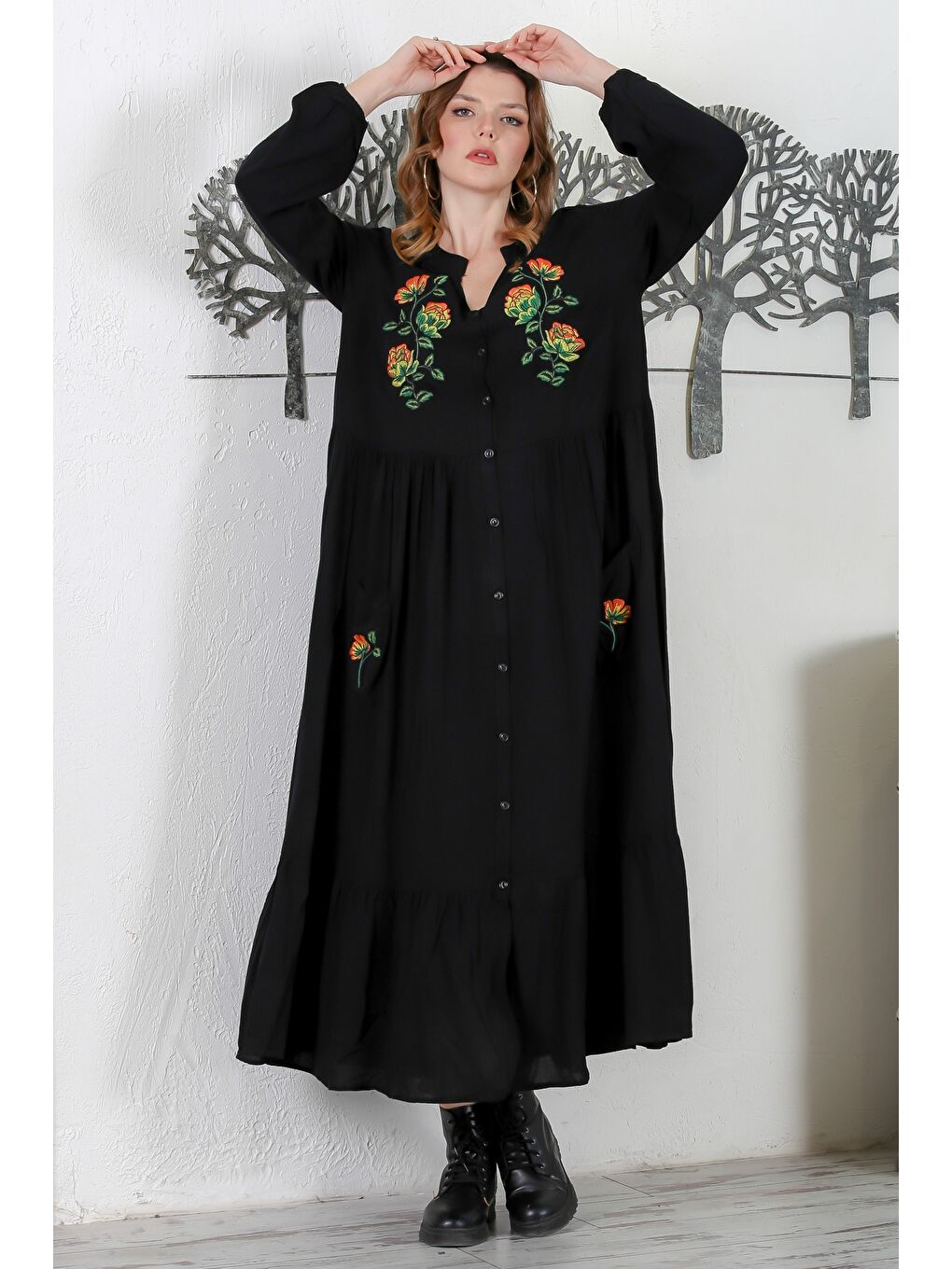 Siyah Hakim Yaka 3/4 Kol Düğmeli Nakışlı Casual Oversize Dokuma Elbise 140 58-4