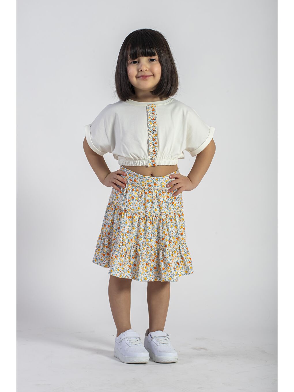 Beli Lastikli Duble Kol Çiçekli Sarı Renk Kız Çocuk Etekli Takım-1