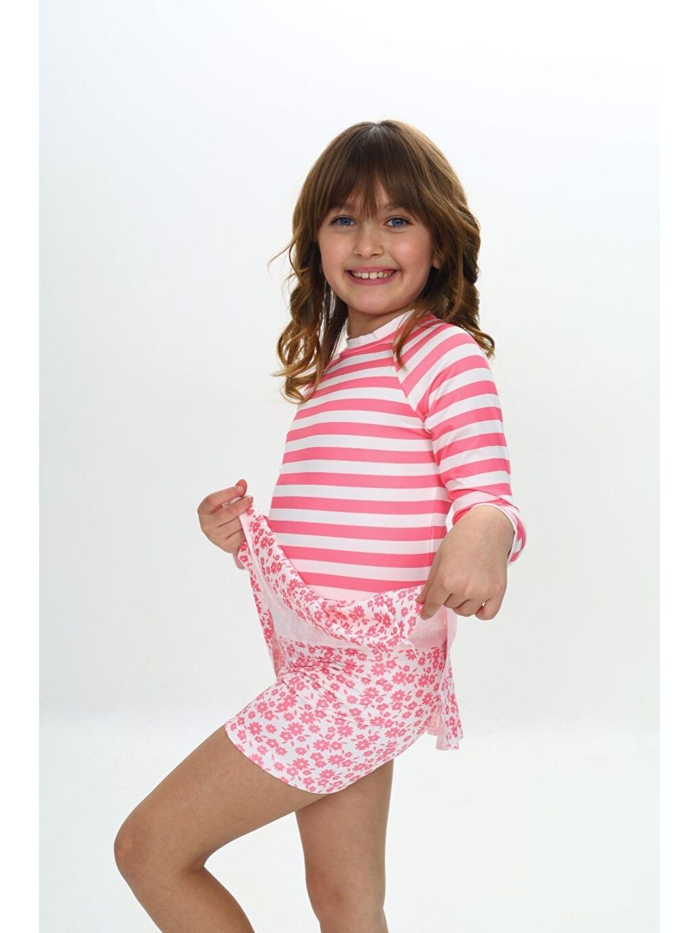 Pembe Kız Çocuk Şort Etekli Uzun Kollu Mayo Takımı 3-10 Yaş 12227-1