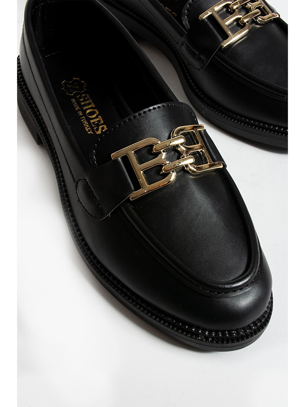 Siyah Tegan Kadın Loafer Makosen Casual Toka Detay Günlük Ayakkabı-3