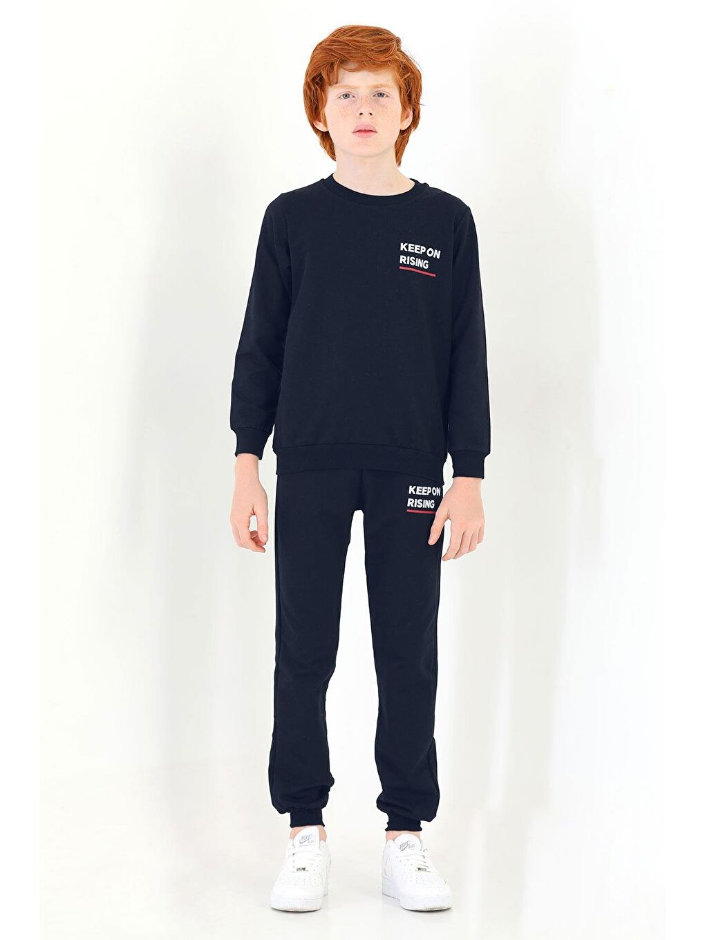 Bisiklet Yaka Uzun Kol Keep On Rısıng Baskılı Lacivert Renk Erkek Çocuk Esofman Takım