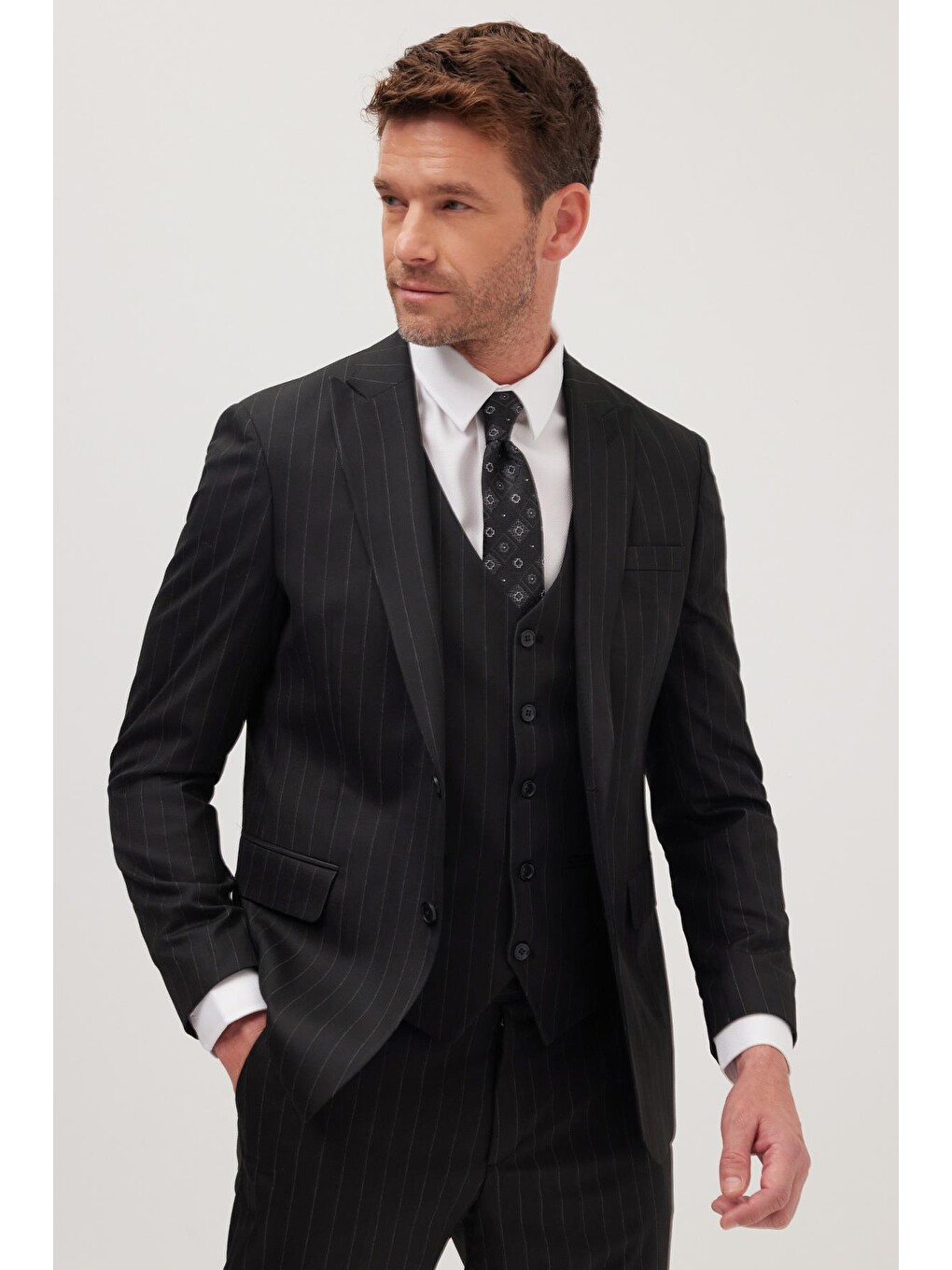 Erkek Slim Fit Siyah Esnek Elastanlı Kumaş Sivri Yaka Yelekli Takım Elbise-1