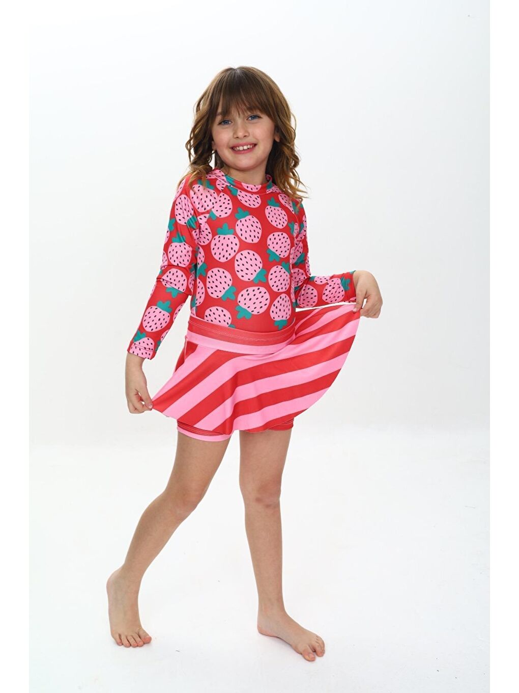 Kırmızı Kız Çocuk Şort Etekli Uzun Kollu Mayo Takımı 3-10 Yaş 12226-1