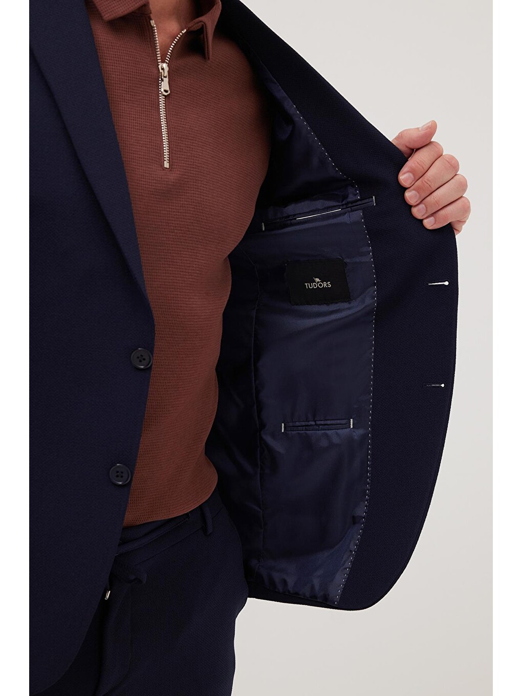 Erkek Regular Fit Lacivert Esnek Elastanlı Kumaş Mono Yaka Torba Cepli Takım Elbise-5