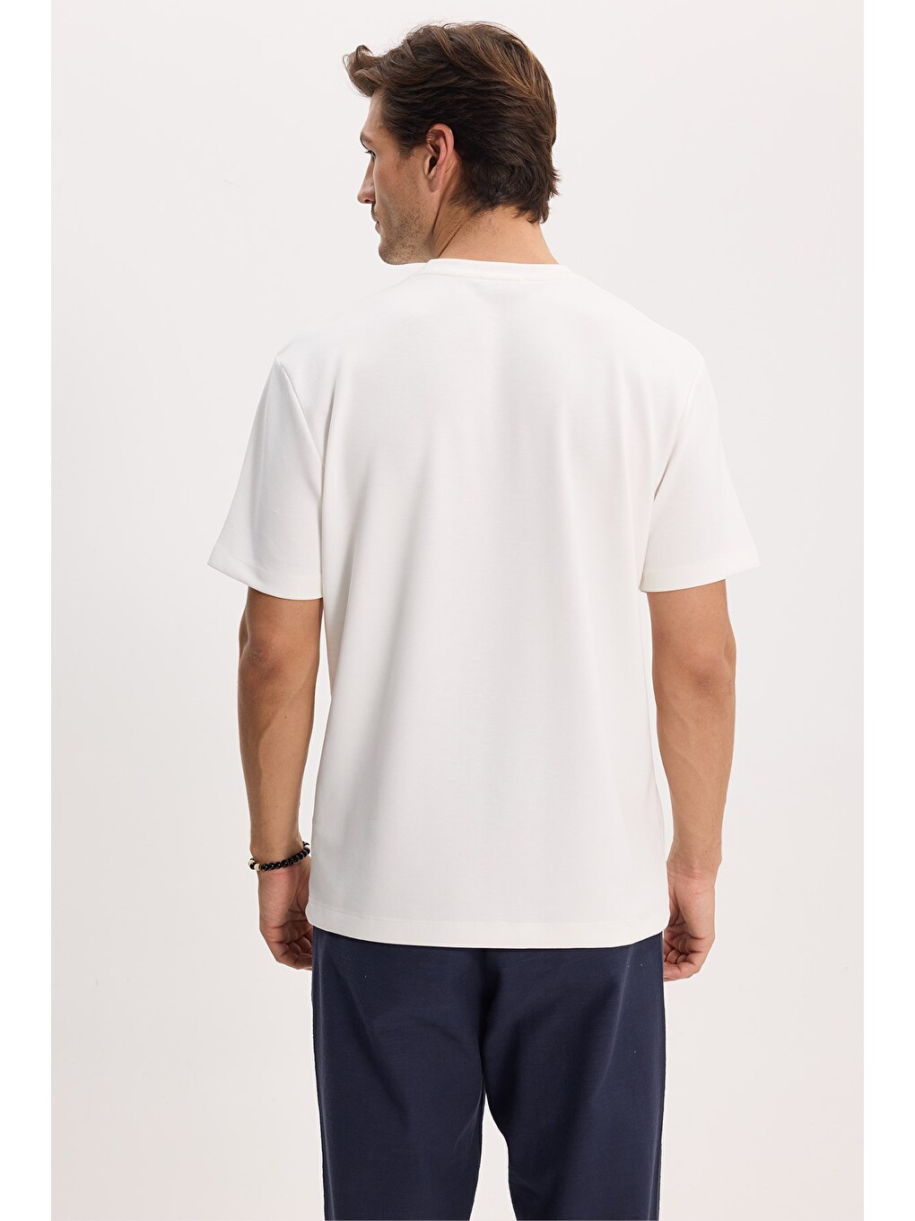 Erkek Regular Fit Rahat Kesim Ekstra Soft Modal Kumaş Bisiklet Yaka Kısa Kollu Beyaz Tişört-7