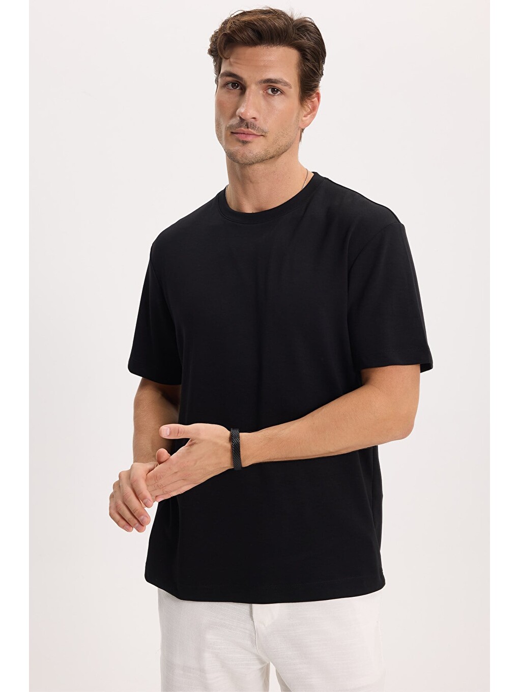 Erkek Regular Fit Rahat Kesim Ekstra Soft Modal Kumaş Bisiklet Yaka Kısa Kollu Siyah Tişört-5