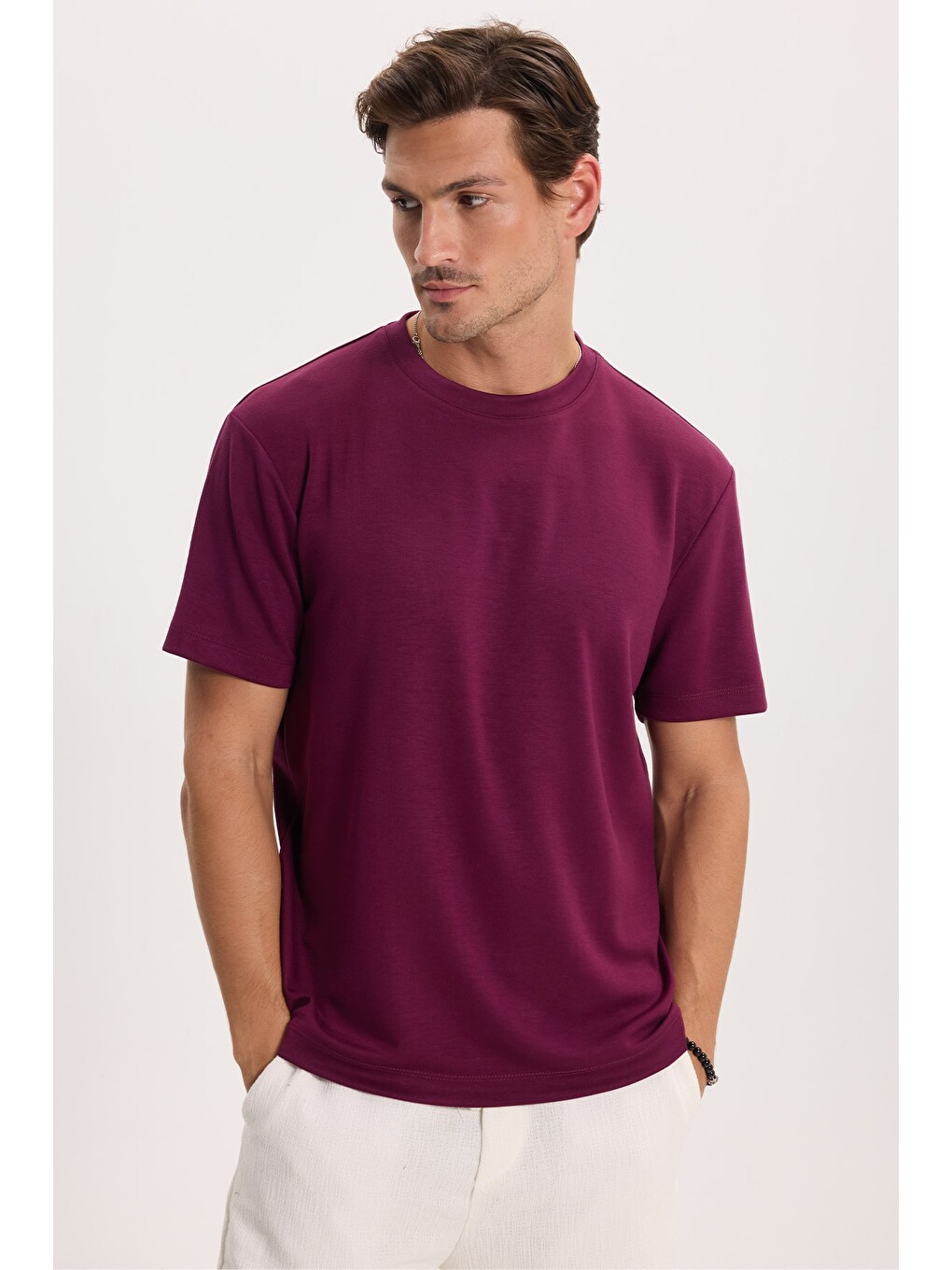 Erkek Regular Fit Rahat Kesim Ekstra Soft Modal Kumaş Bisiklet Yaka Kısa Kollu Bordo Tişört-2