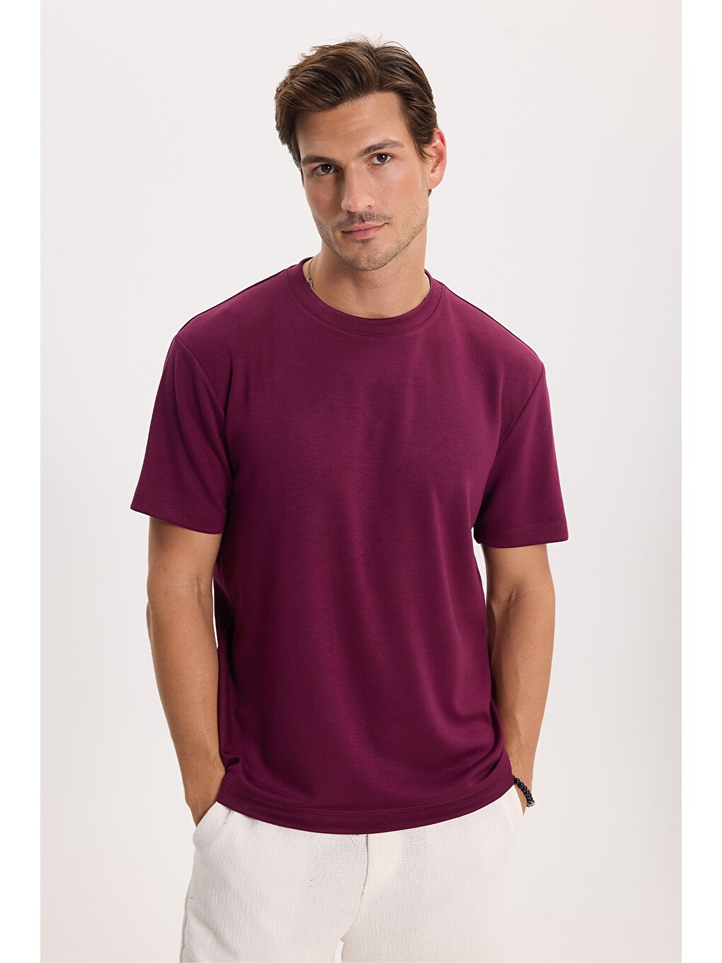 Erkek Regular Fit Rahat Kesim Ekstra Soft Modal Kumaş Bisiklet Yaka Kısa Kollu Bordo Tişört-3