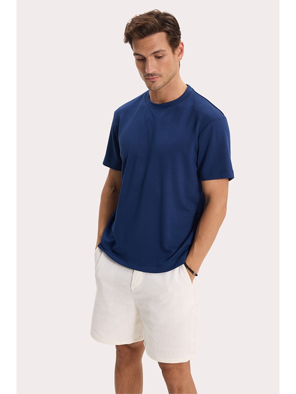 Erkek Regular Fit Rahat Kesim Ekstra Soft Modal Kumaş Bisiklet Yaka Kısa Kollu Lacivert Tişört-2