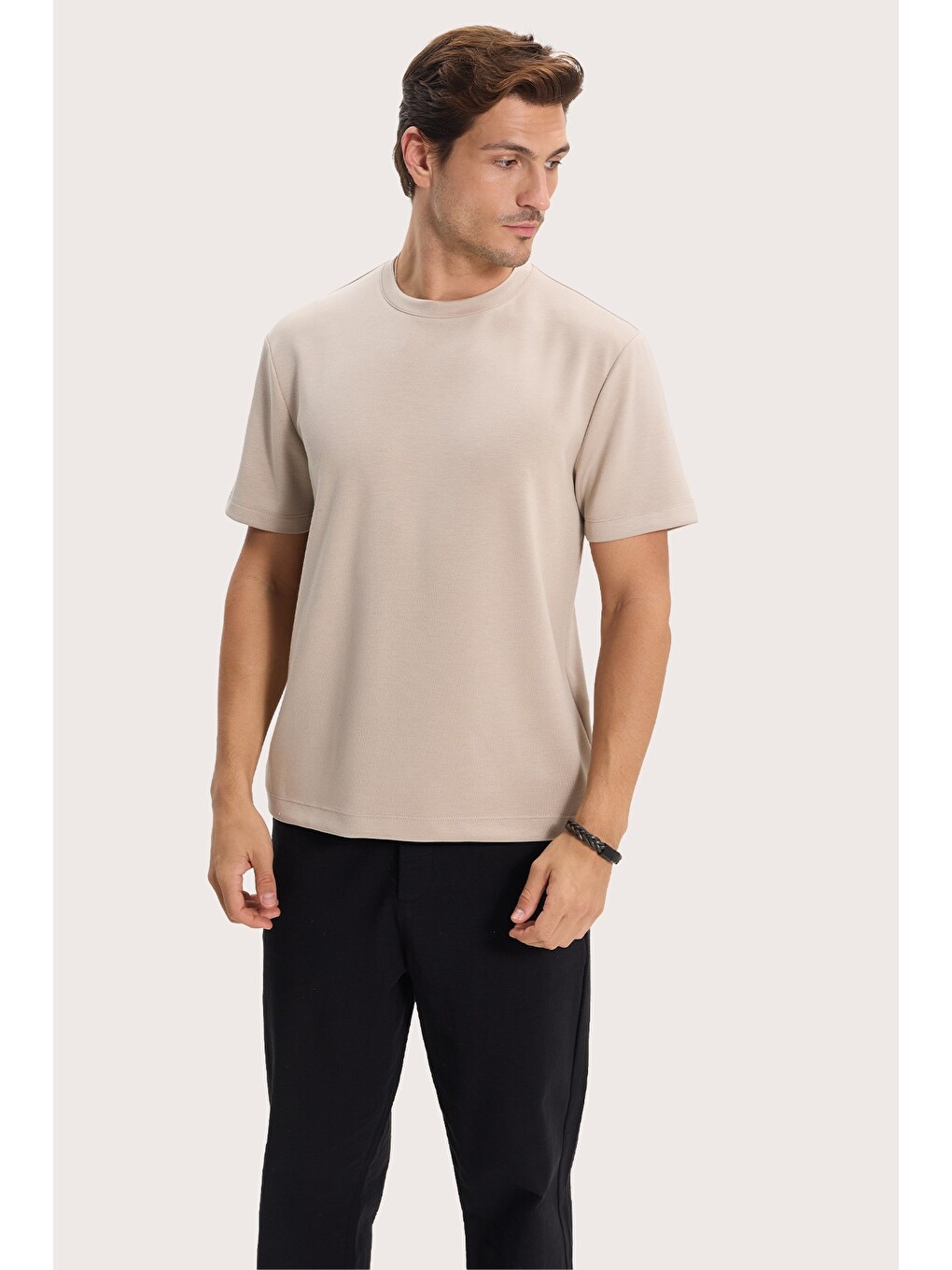Erkek Regular Fit Rahat Kesim Ekstra Soft Modal Kumaş Bisiklet Yaka Kısa Kollu Bej Tişört-4