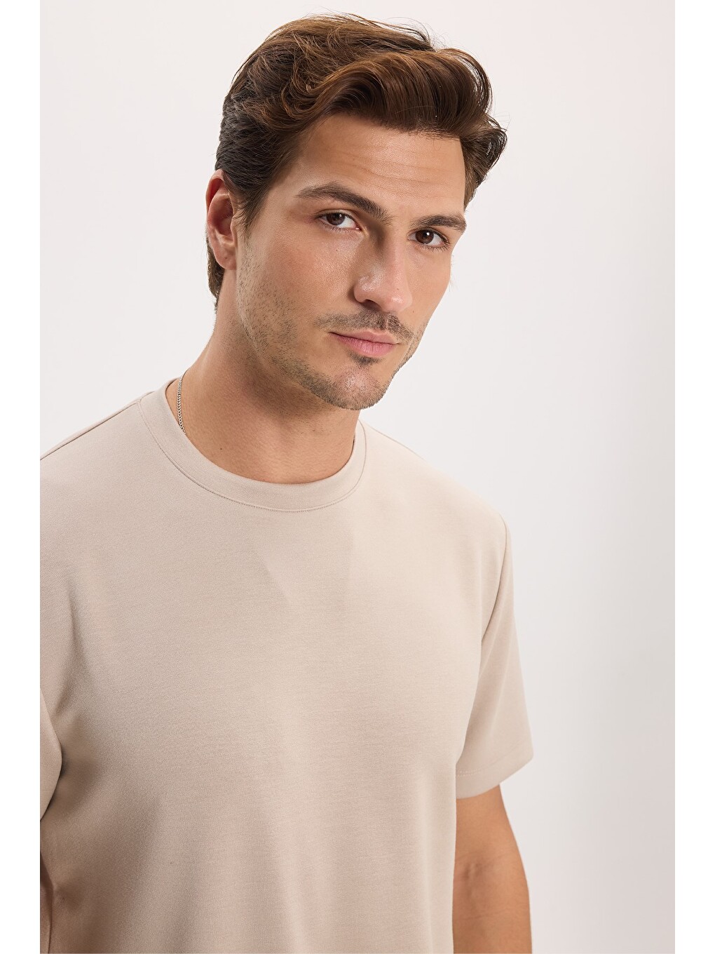 Erkek Regular Fit Rahat Kesim Ekstra Soft Modal Kumaş Bisiklet Yaka Kısa Kollu Bej Tişört-5