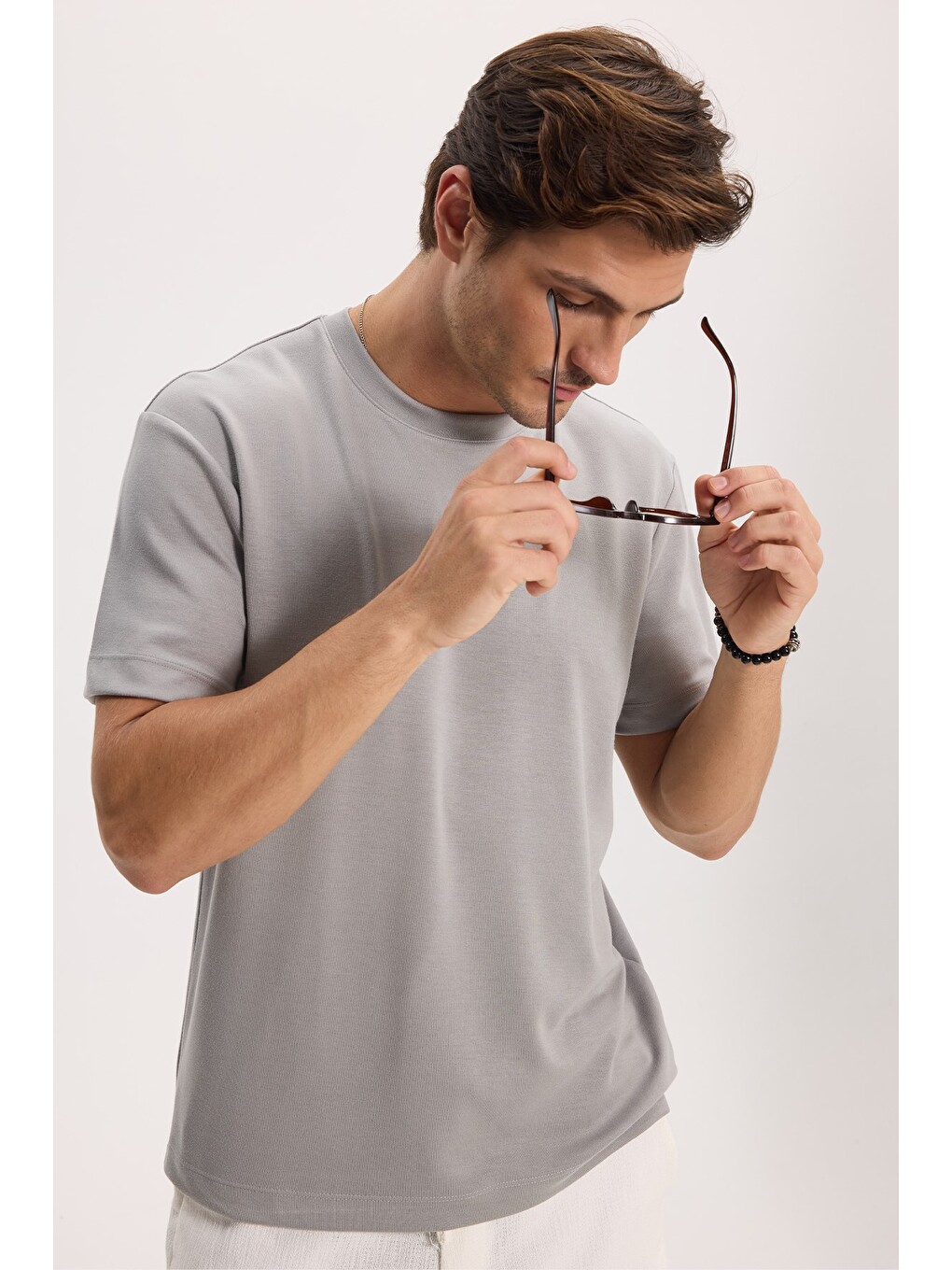 Erkek Regular Fit Rahat Kesim Ekstra Soft Modal Kumaş Bisiklet Yaka Kısa Kollu Gri Tişört-3