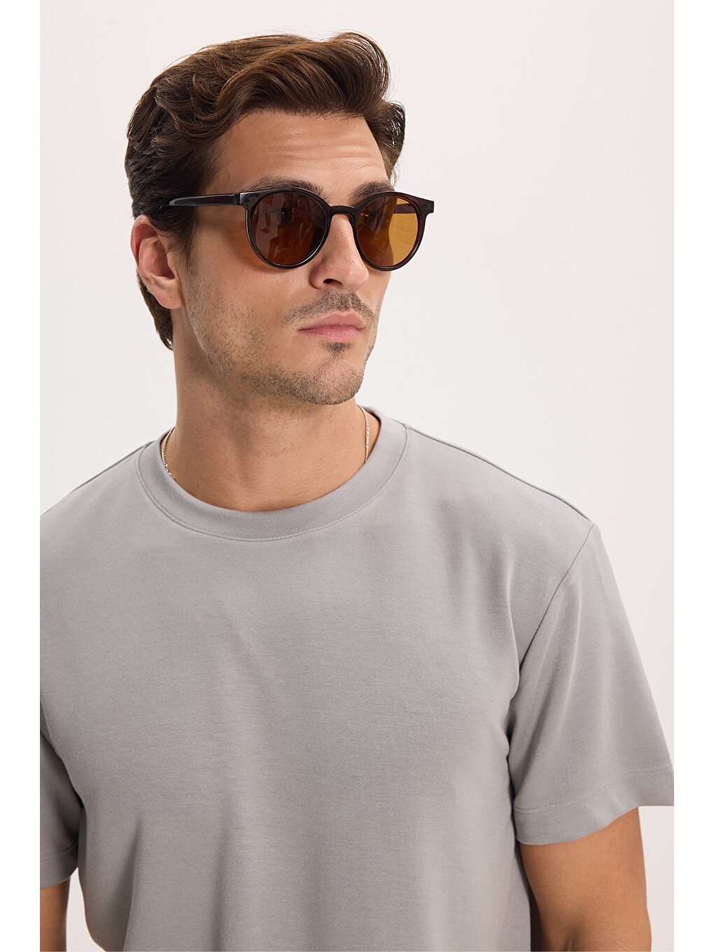 Erkek Regular Fit Rahat Kesim Ekstra Soft Modal Kumaş Bisiklet Yaka Kısa Kollu Gri Tişört-4