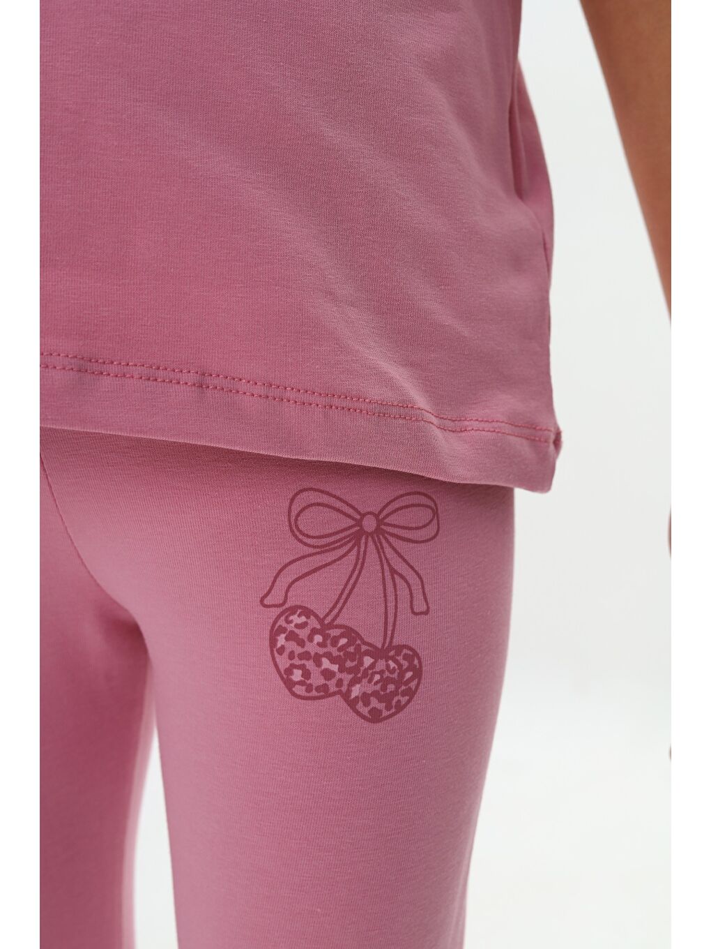 Pembe Kız Çocuk Kalpli Fiyonk Baskılı Kaprili Takım-4