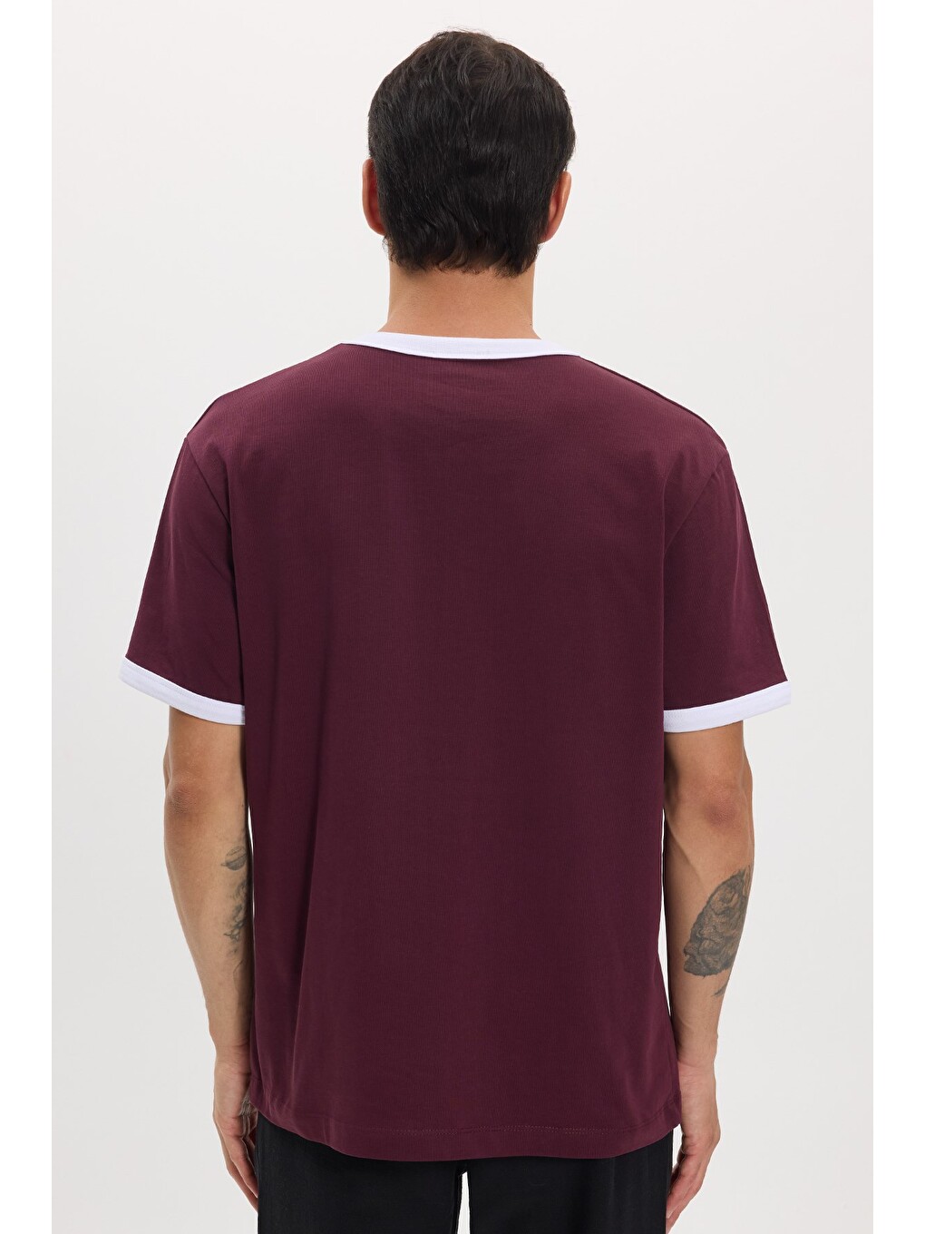 Erkek Regular Fit Klasik Kesim %100 Pamuk Kısa Kollu Bisiklet Yaka Bordo Tişört-5