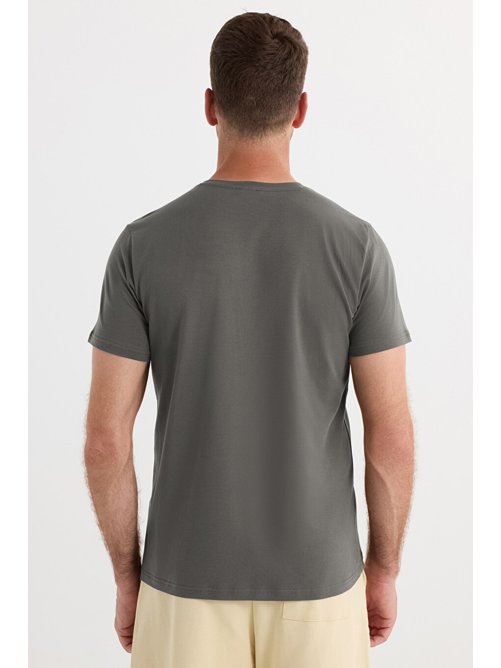 Erkek Slim Fit Dar Kesim Pamuklu Yumuşak Doku Esnek Kumaş Basic Gri Bisiklet Yaka Tişört-6