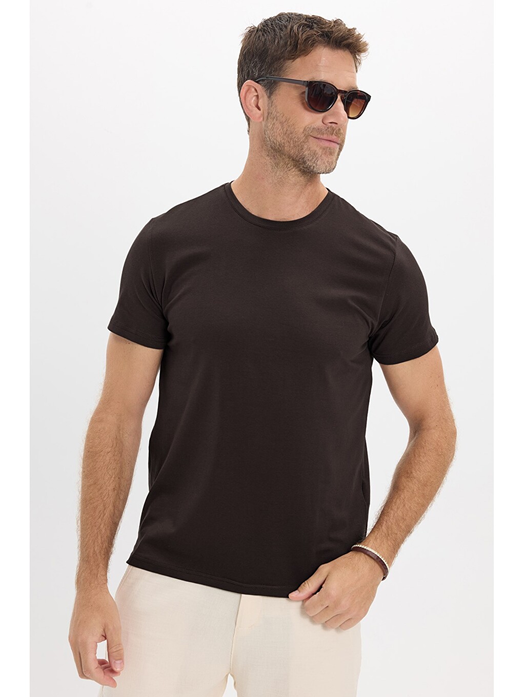Erkek Slim Fit Dar Kesim Pamuklu Yumuşak Doku Esnek Kumaş Basic Kahverengi Bisiklet Yaka Tişört-3