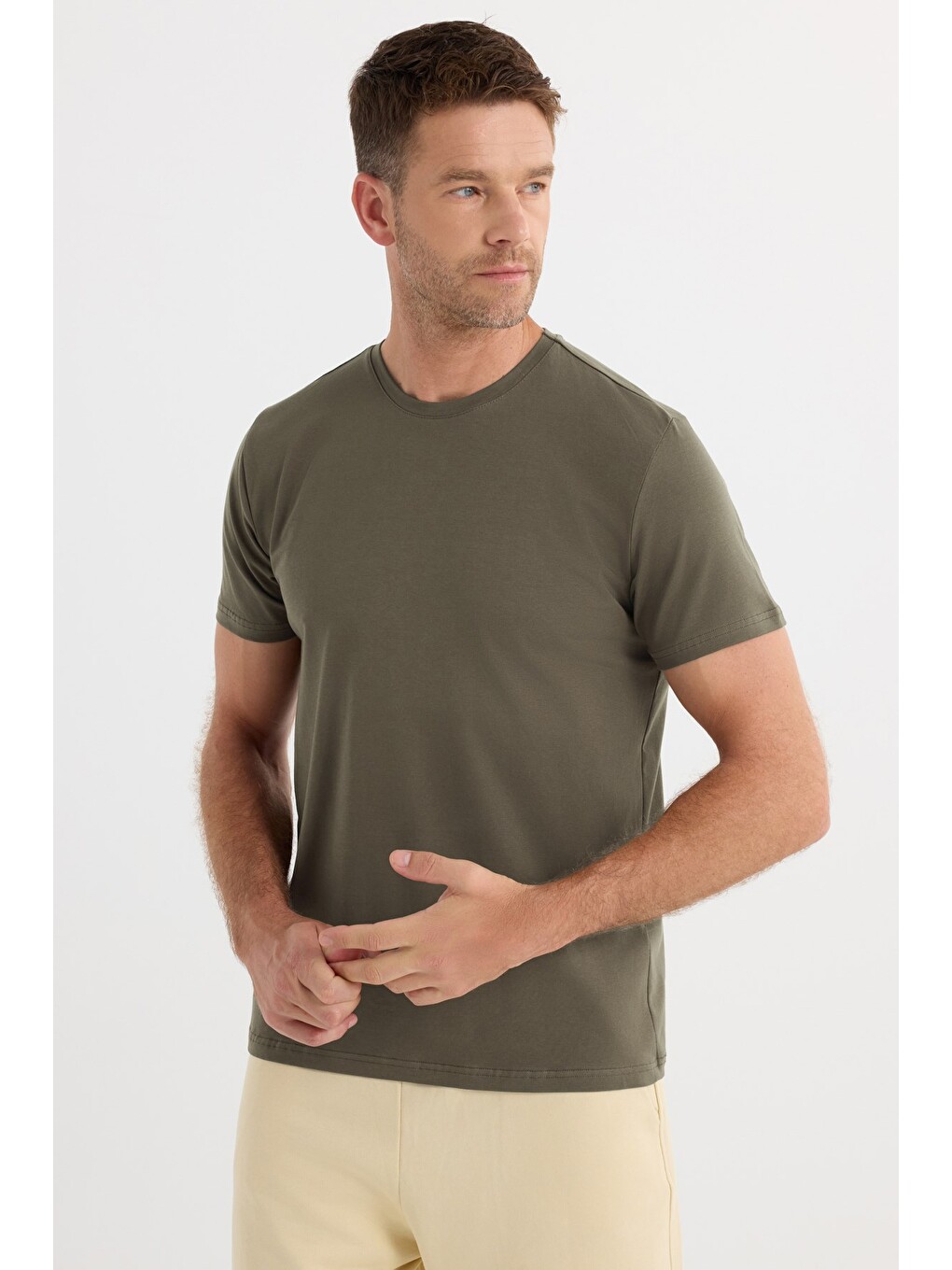 Erkek Slim Fit Dar Kesim Pamuklu Yumuşak Doku Esnek Kumaş Basic Bisiklet Yaka Haki Tişört-3