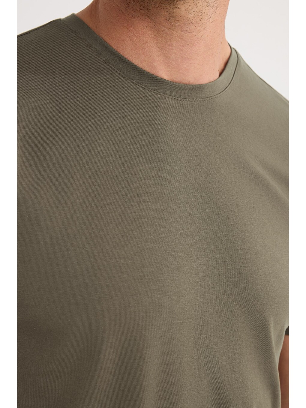 Erkek Slim Fit Dar Kesim Pamuklu Yumuşak Doku Esnek Kumaş Basic Bisiklet Yaka Haki Tişört-4