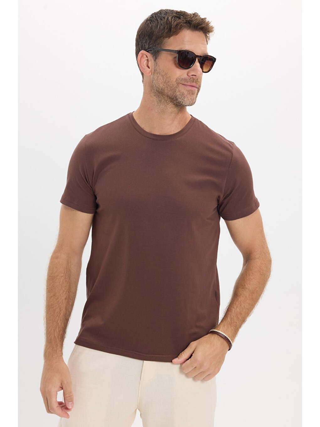 Erkek Slim Fit Dar Kesim Pamuklu Yumuşak Doku Esnek Kumaş Basic Kahverengi Bisiklet Yaka Tişört