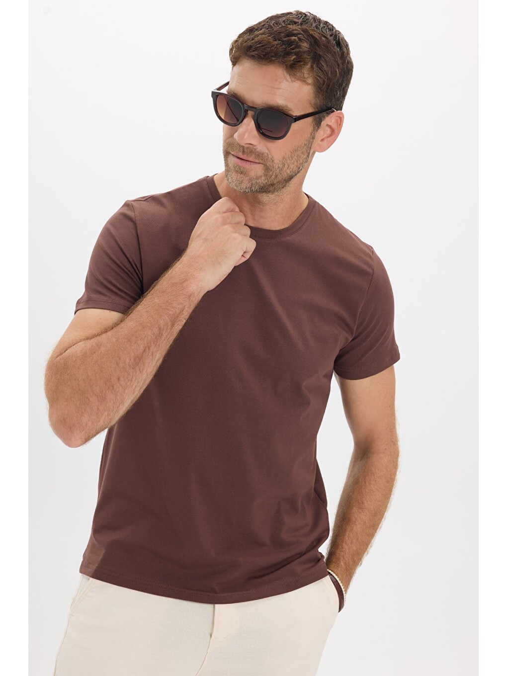 Erkek Slim Fit Dar Kesim Pamuklu Yumuşak Doku Esnek Kumaş Basic Kahverengi Bisiklet Yaka Tişört-2