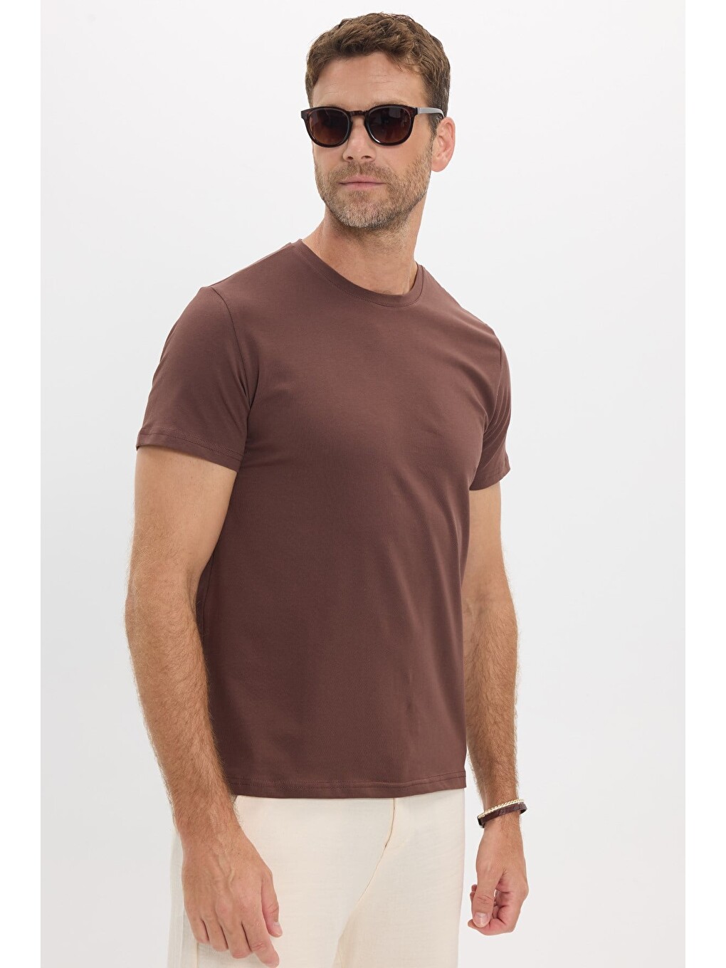 Erkek Slim Fit Dar Kesim Pamuklu Yumuşak Doku Esnek Kumaş Basic Kahverengi Bisiklet Yaka Tişört-3