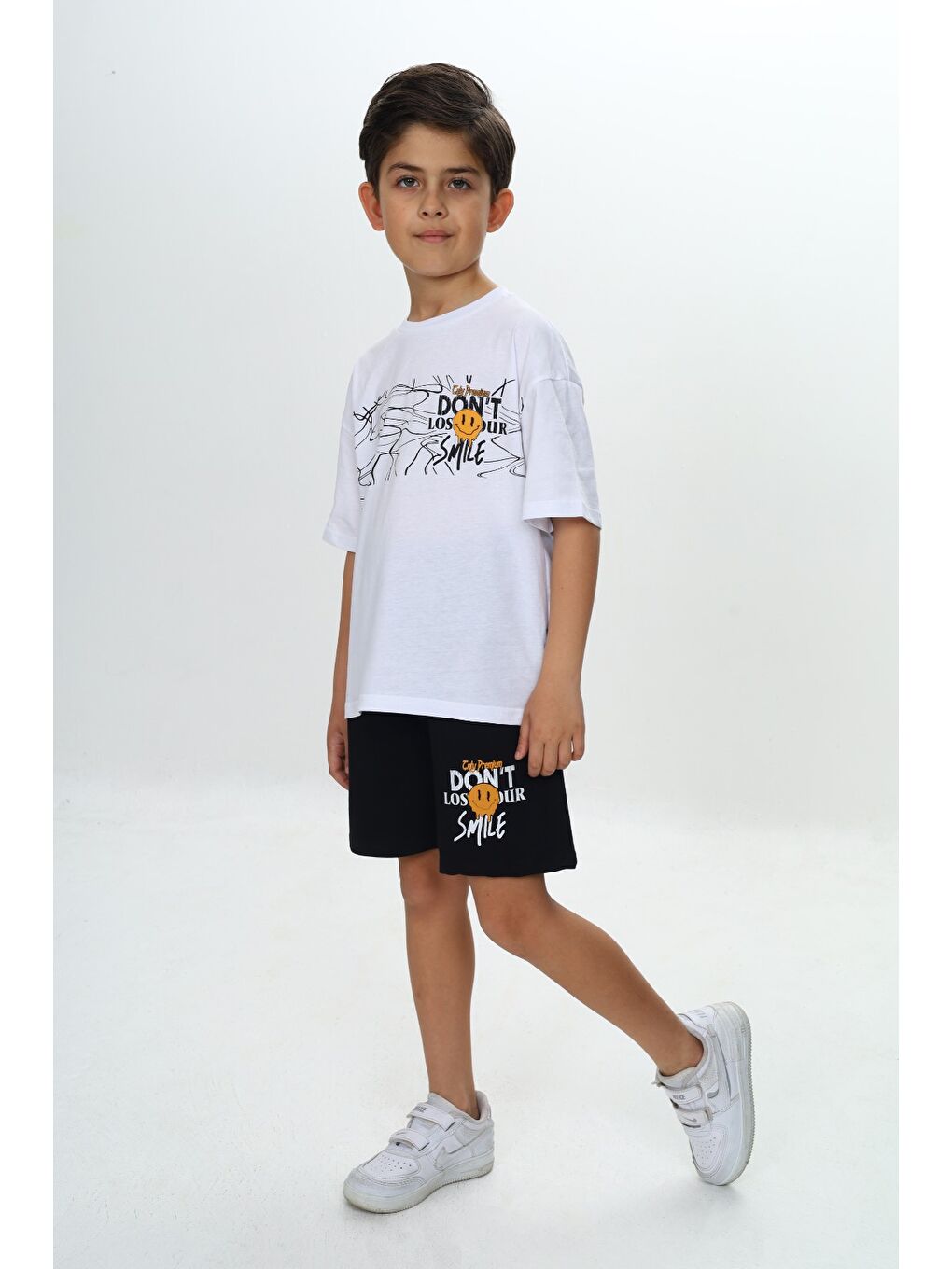 Beyaz Erkek Çocuk Smile Yazı Baskılı Şortlu Takım-5