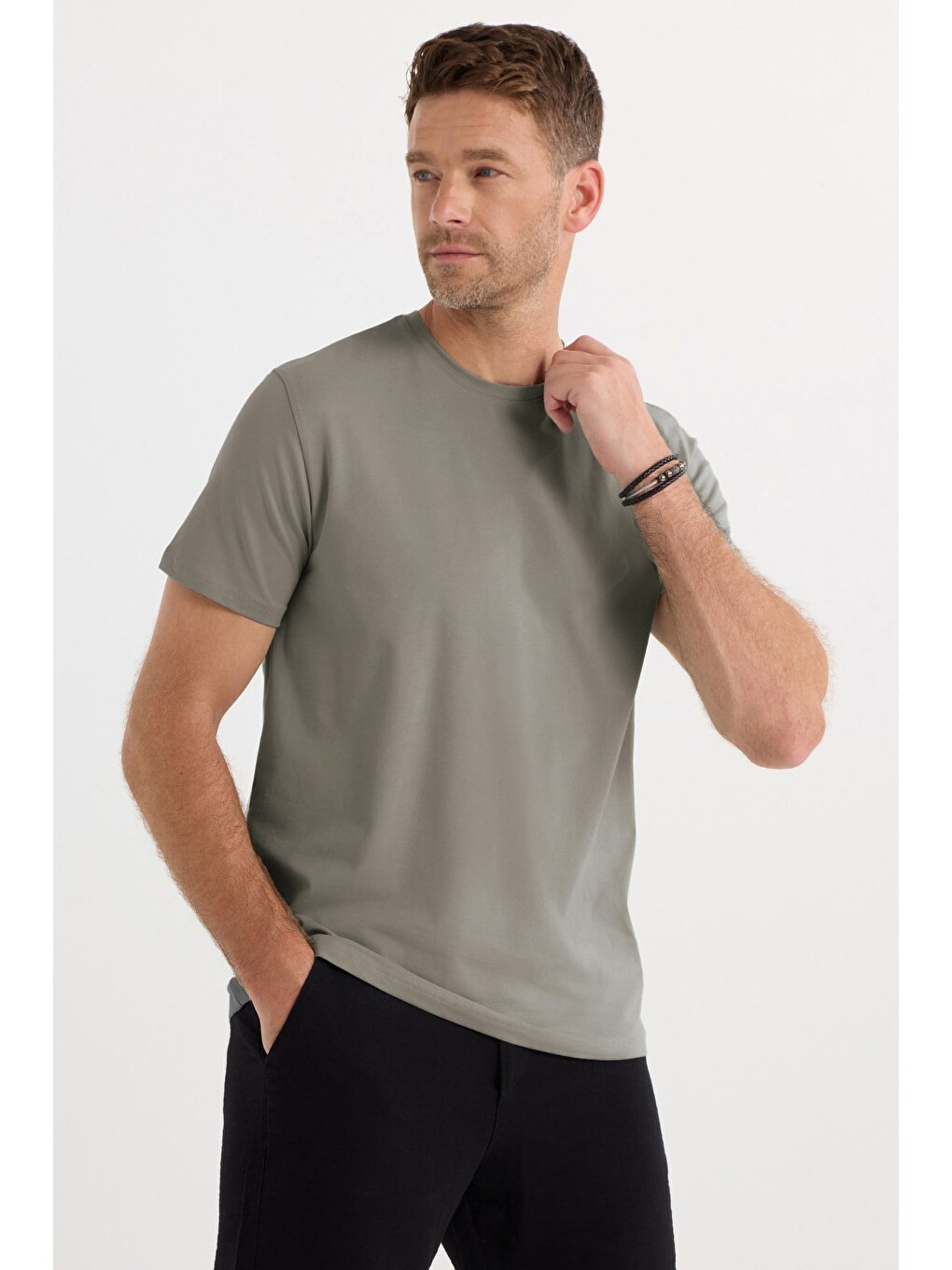 Erkek Slim Fit Dar Kesim Pamuklu Yumuşak Doku Esnek Kumaş Basic Gri Bisiklet Yaka Tişört-1
