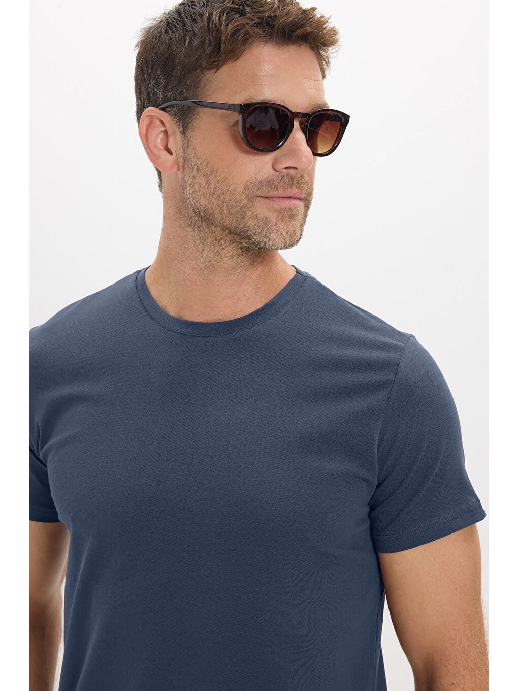 Erkek Slim Fit Dar Kesim Pamuklu Yumuşak Doku Esnek Kumaş Basic İndigo Bisiklet Yaka Tişört-3