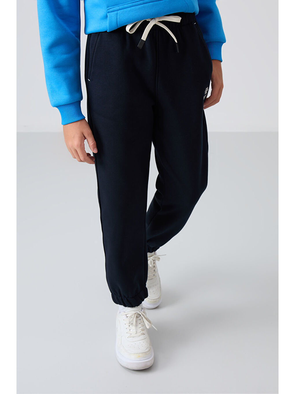 Lacivert Pamuklu Kalın İçi Tüylü Yumuşak Dokulu Standart Fit Baskılı Erkek Çocuk Eşofman Alt - 1122-1