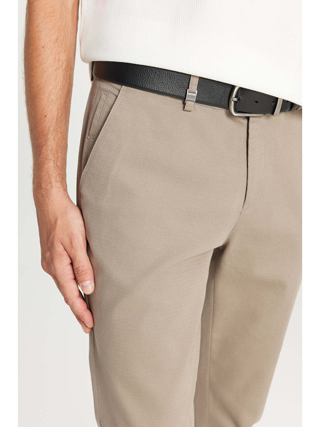 Erkek Bej Pamuklu Slim Fit Dar Kesim Yan Cep Armürlü Esnek Casual Pantolon-3
