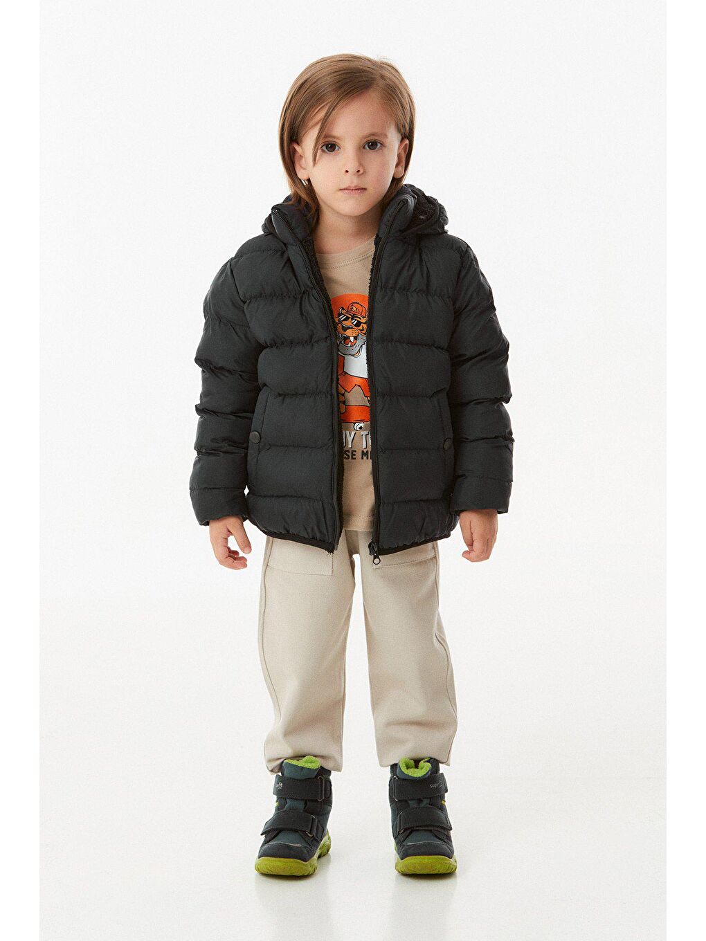 Siyah Cebi Çıtçıtlı Unisex Çocuk Şişme Mont-1