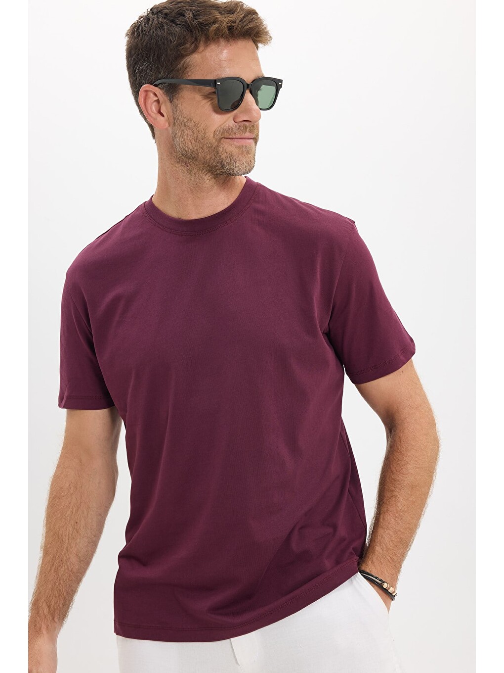 Erkek Loose Fit Rahat Kesim %100 Pamuk Yumuşak Dokulu Kısa Kollu Bordo Bisiklet Yaka Tişört-3