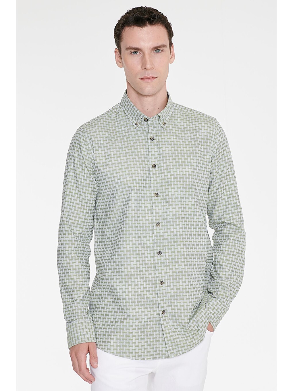 Erkek Yeşil %100 Pamuk Slim Fit Dar Kesim Düğmeli Yaka Armürlü Gömlek-3