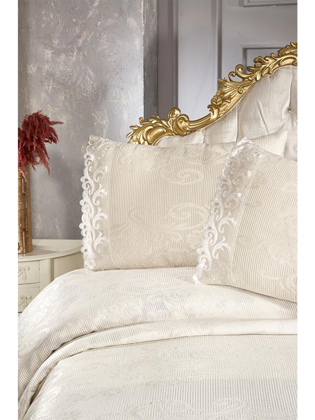 Ekru Fransız Dantelli Belins &#199;ift Kişilik Yatak &#214;rt&#252;s&#252; Krem-9