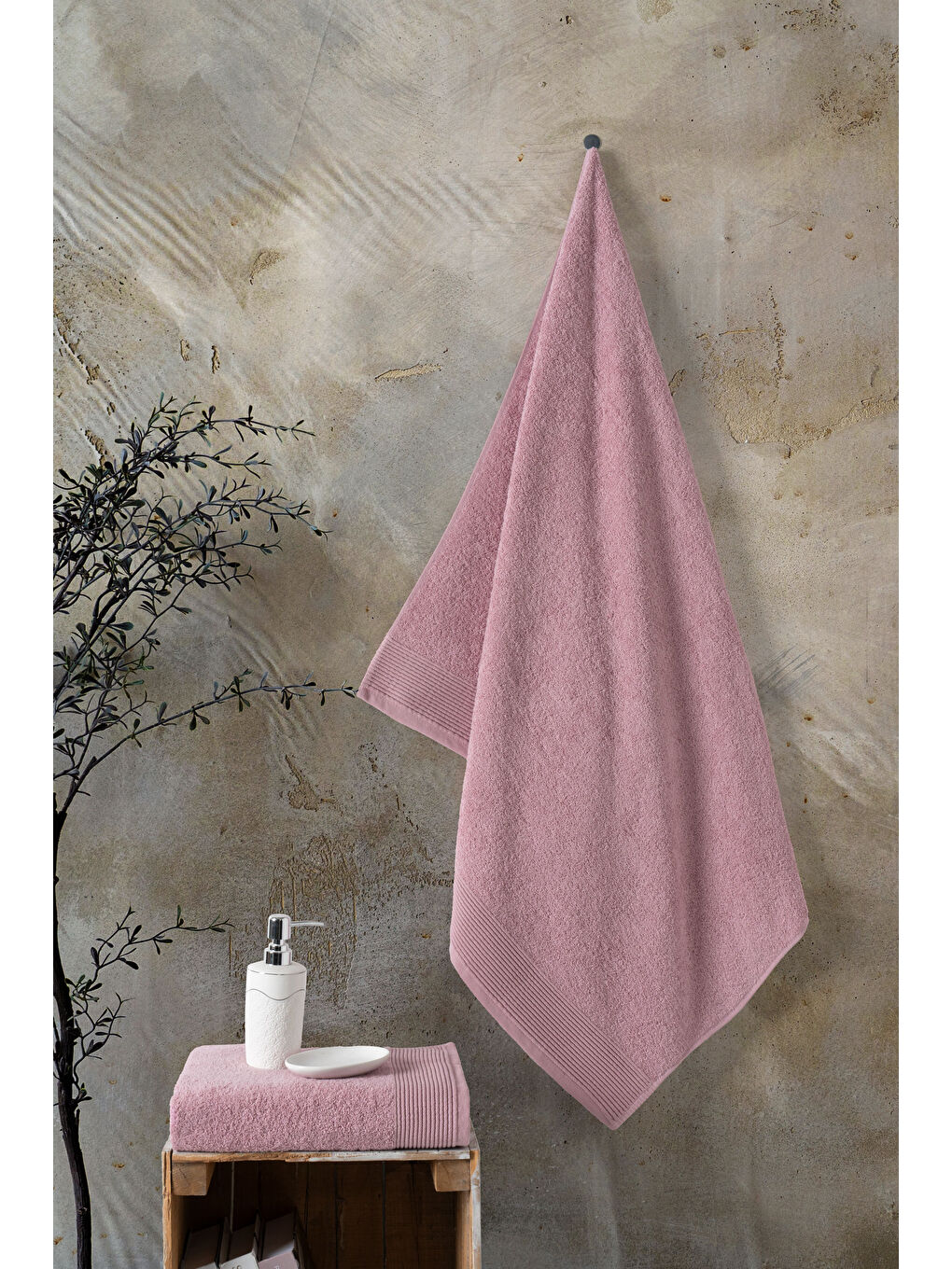 Pembe Royal Serisi 2’li Havlu Seti – 50x90 & 90x150 cm, 500 gsm Premium