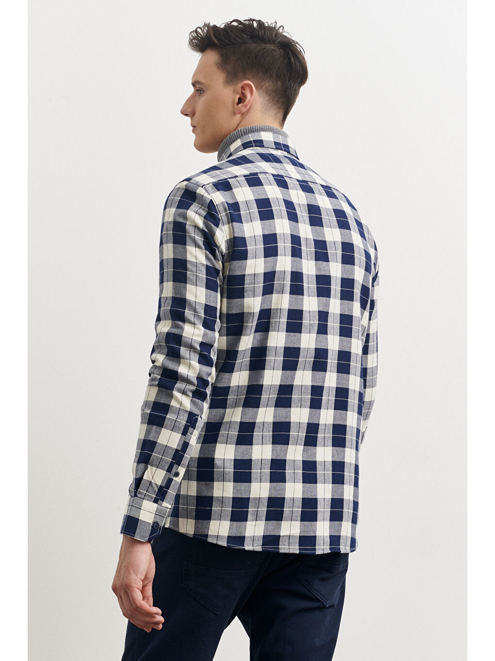 Erkek Lacivert-Bej Slim Fit Dar Kesim Düğmeli Yaka %100 Pamuk Kareli Oduncu Gömlek-6